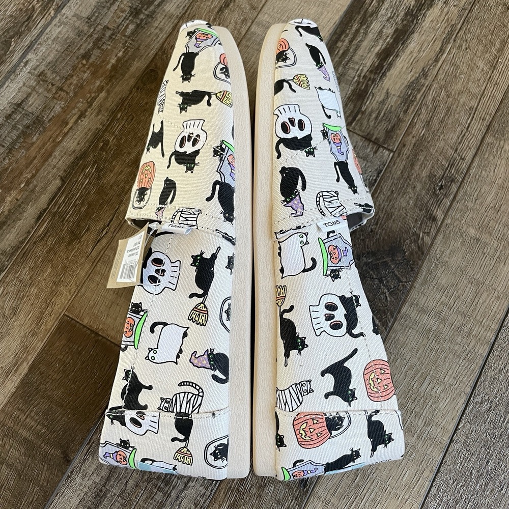 Toms Women's Belmont Natural Halloween Cats Slip On Size 8 Canvas Skeleton NWT - Picture 5 of 9